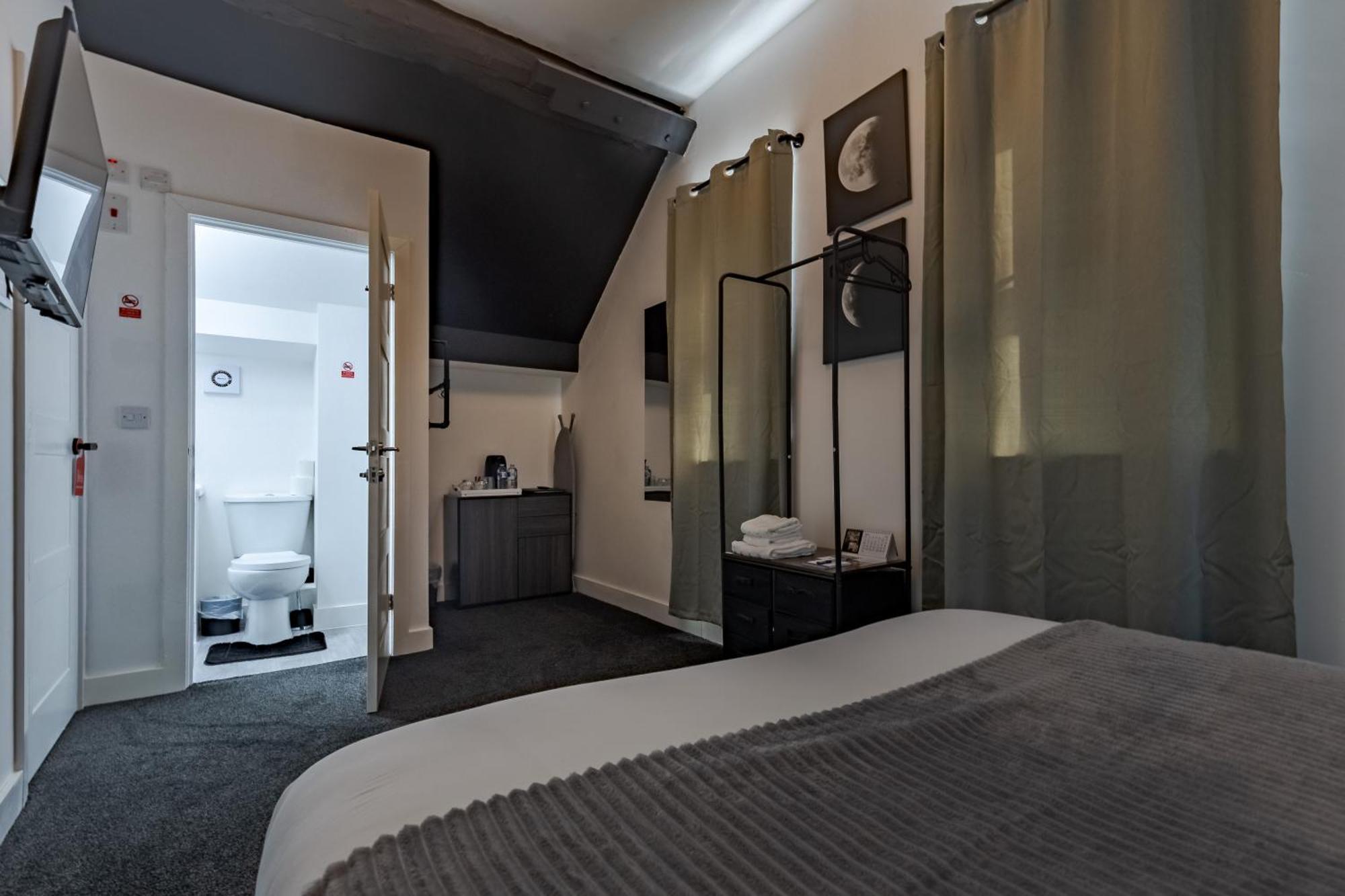 Stay Hub City Centre - Self Check-In Birmingham Room photo